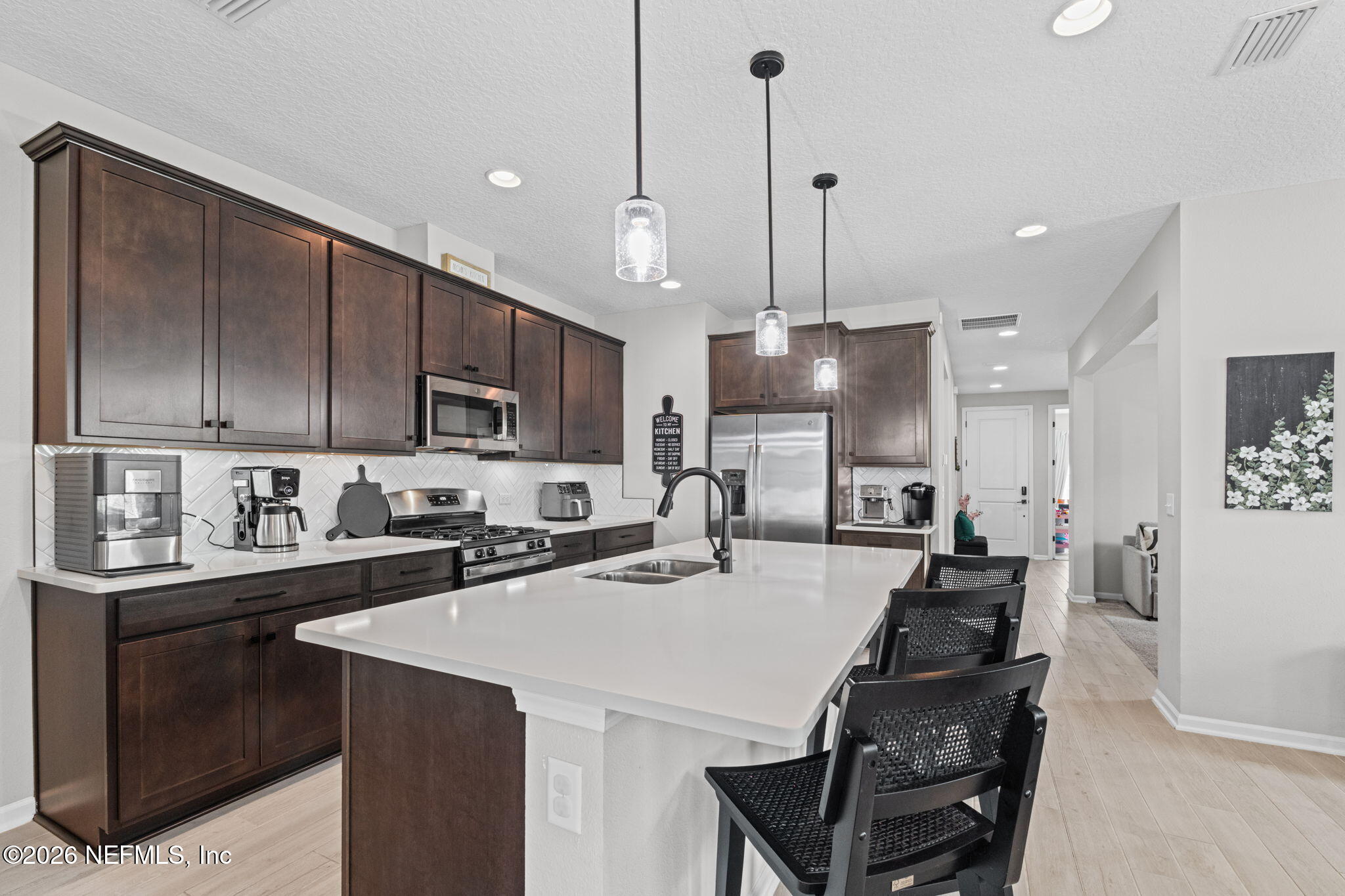 1865 AMBERLY Drive