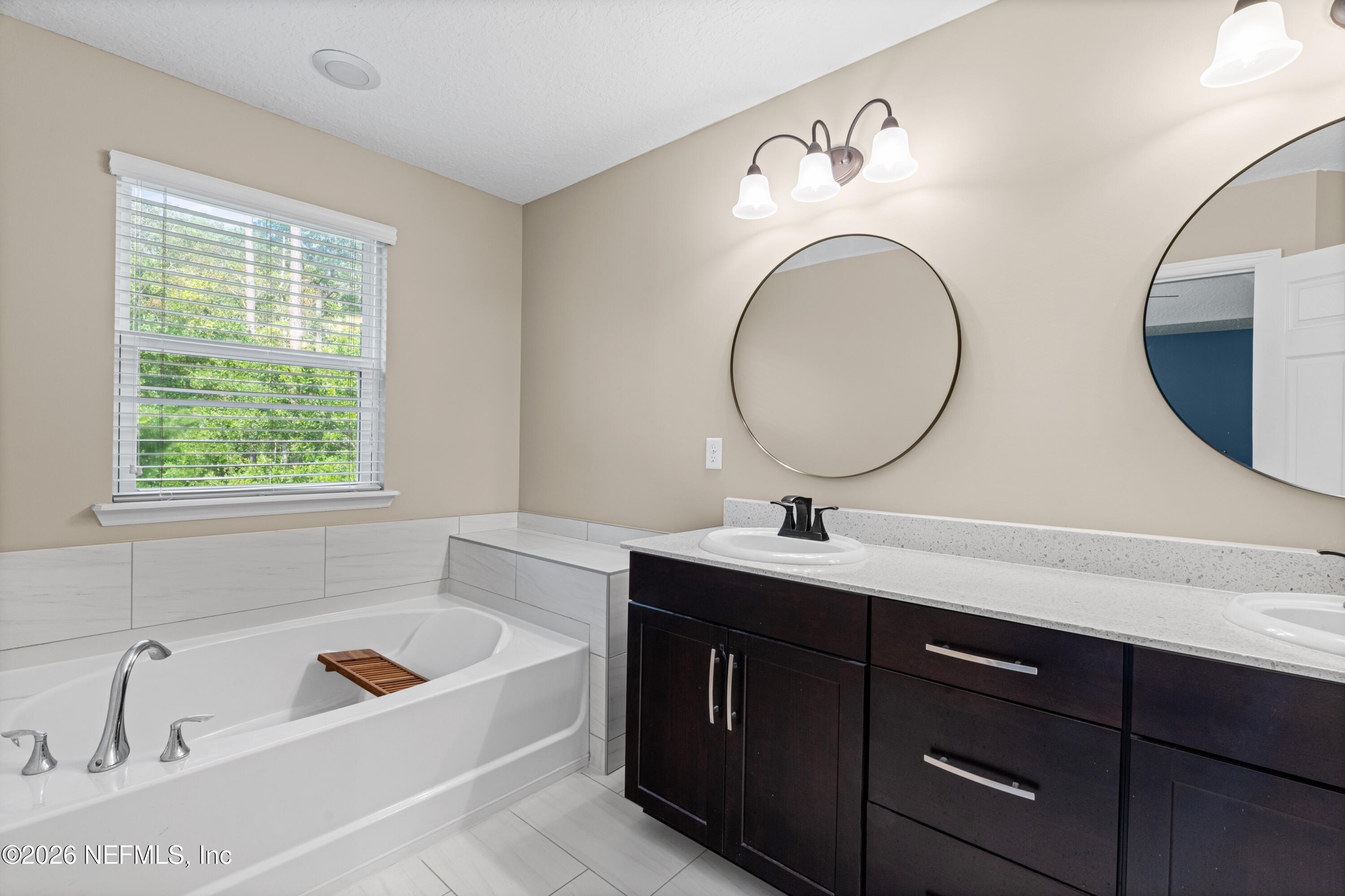 195 RICHMOND Drive, St. Johns