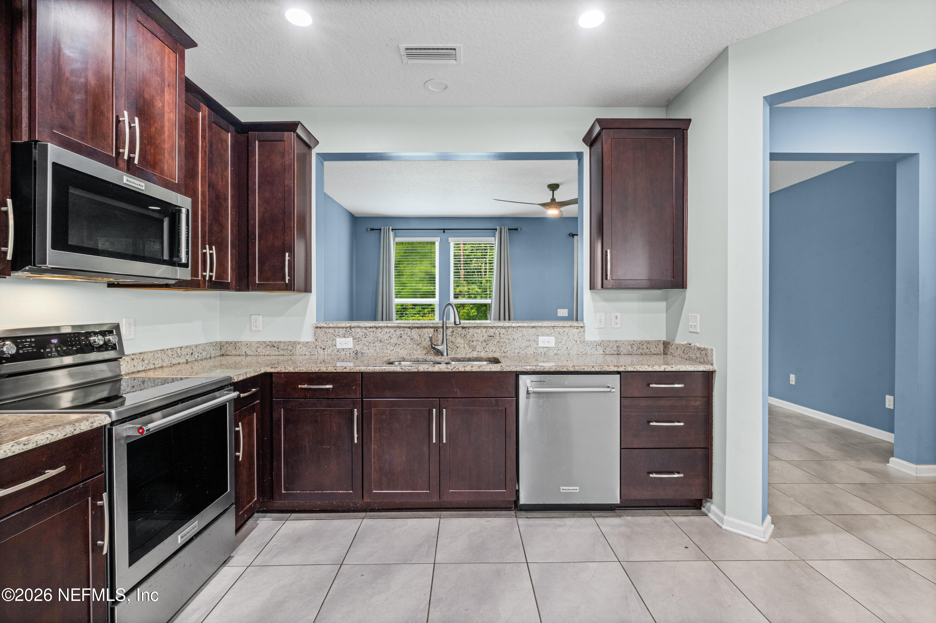 195 RICHMOND Drive, St. Johns