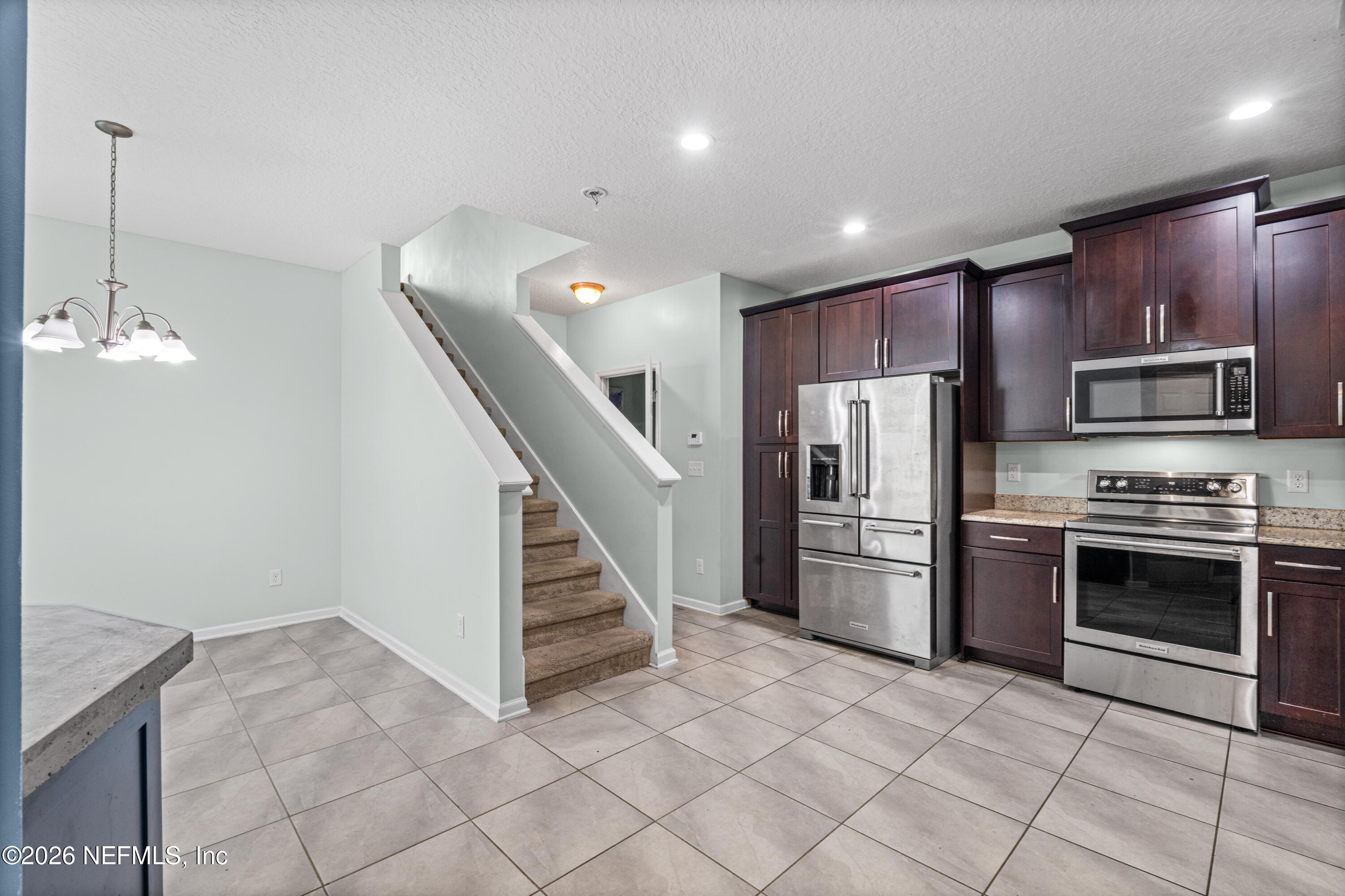 195 RICHMOND Drive, St. Johns
