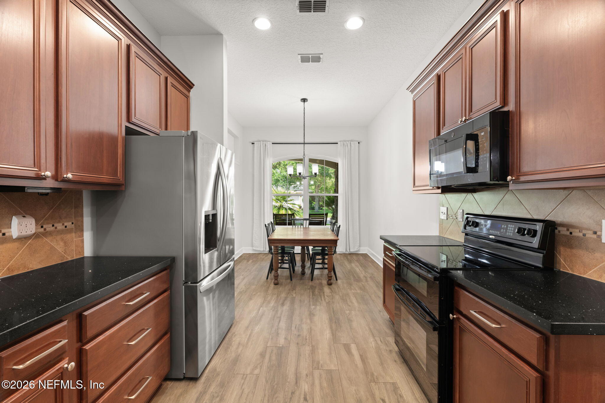 1681 FENTON Avenue, St. Johns
