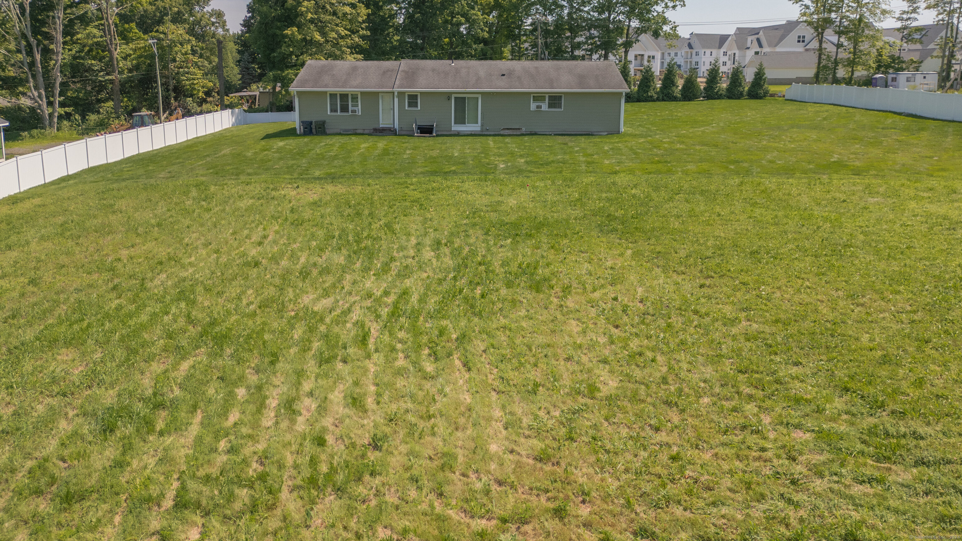 18 Hawleyville Road