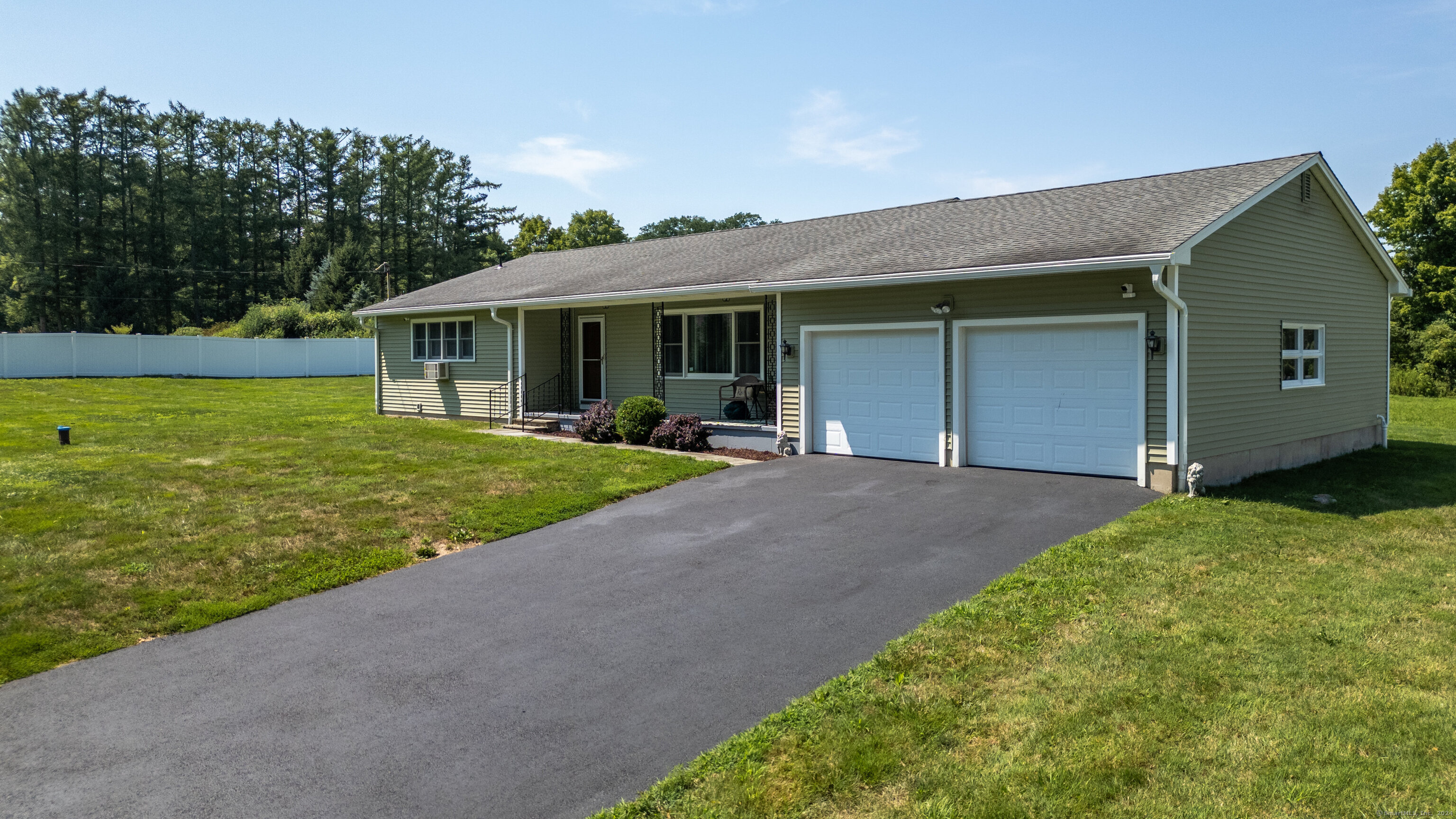18 Hawleyville Road