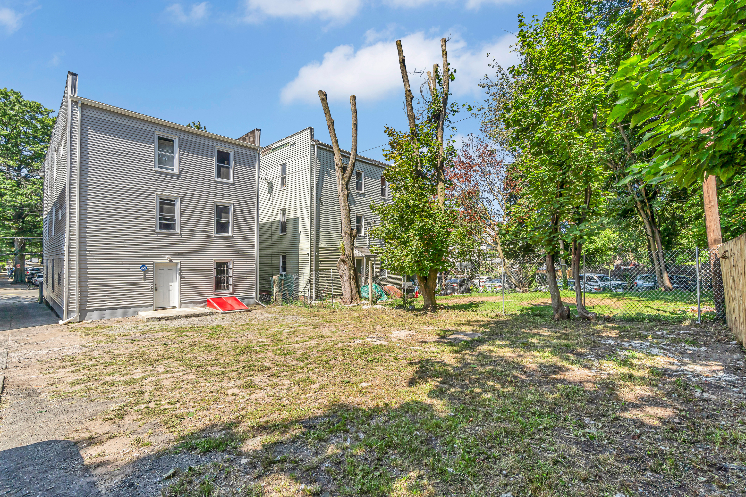 589 Winchester Avenue