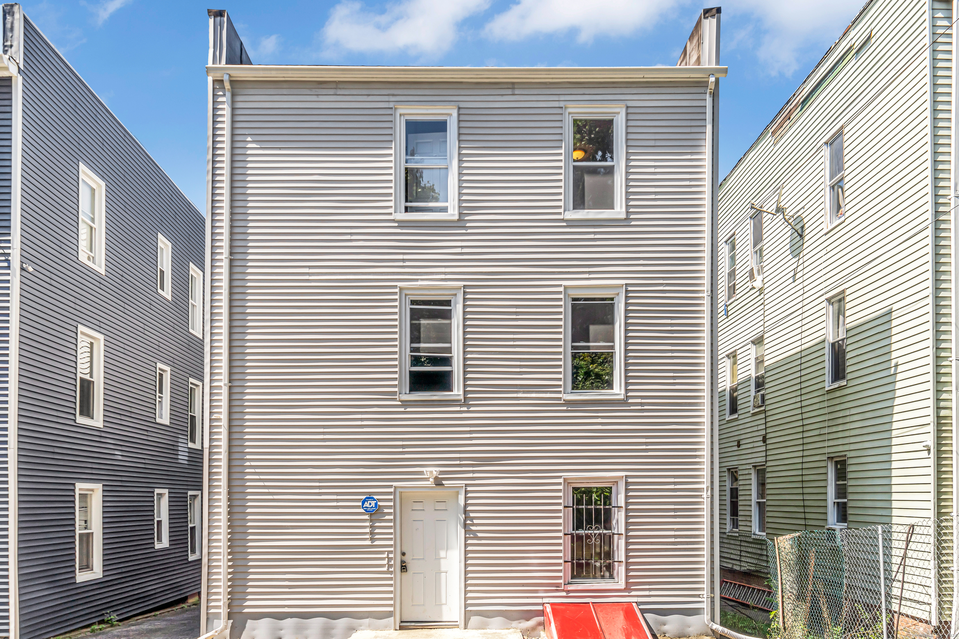 589 Winchester Avenue