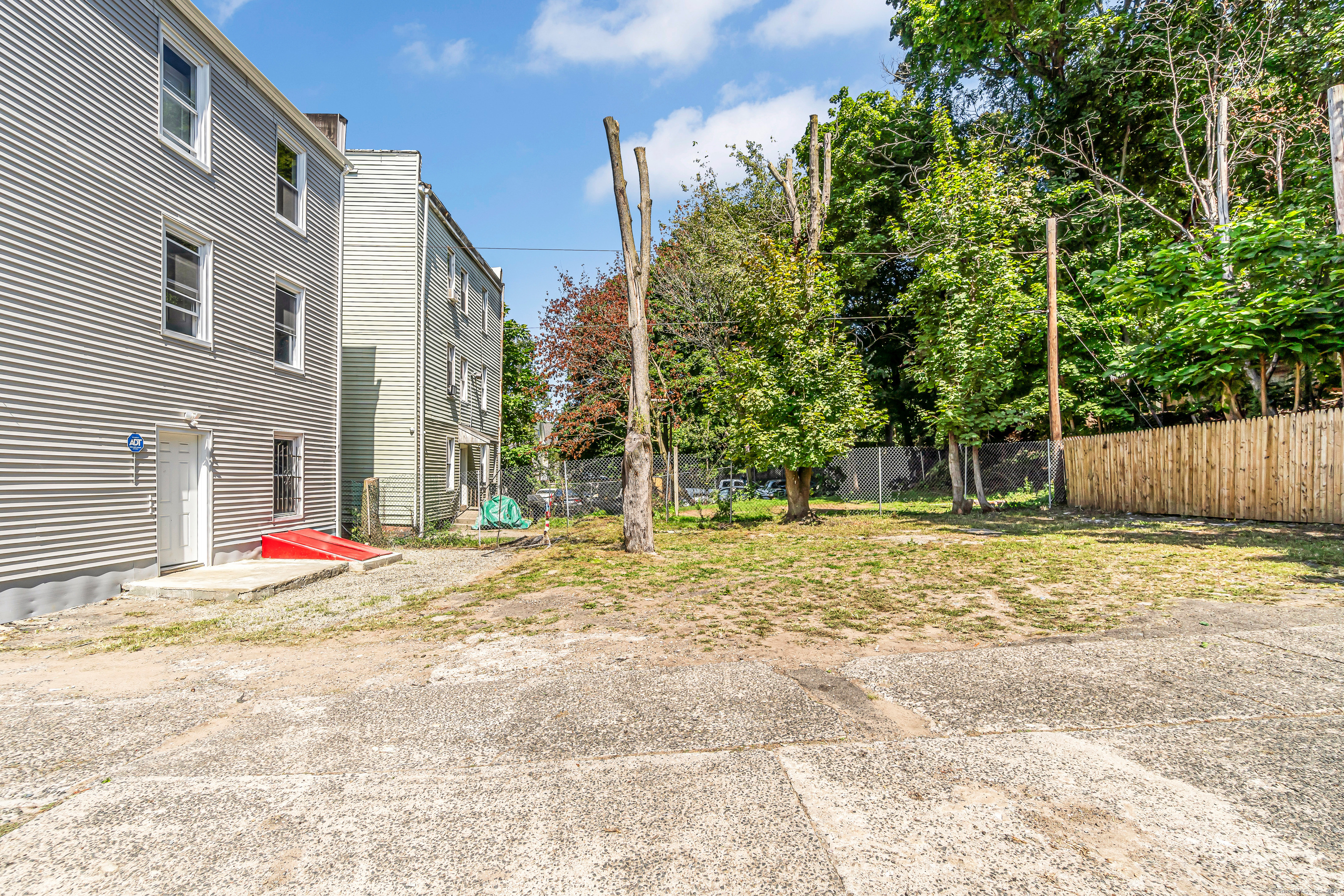589 Winchester Avenue