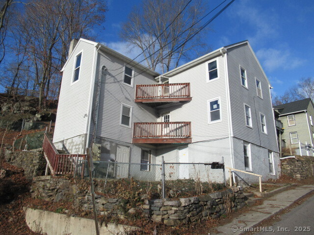 12 North Cliff Street