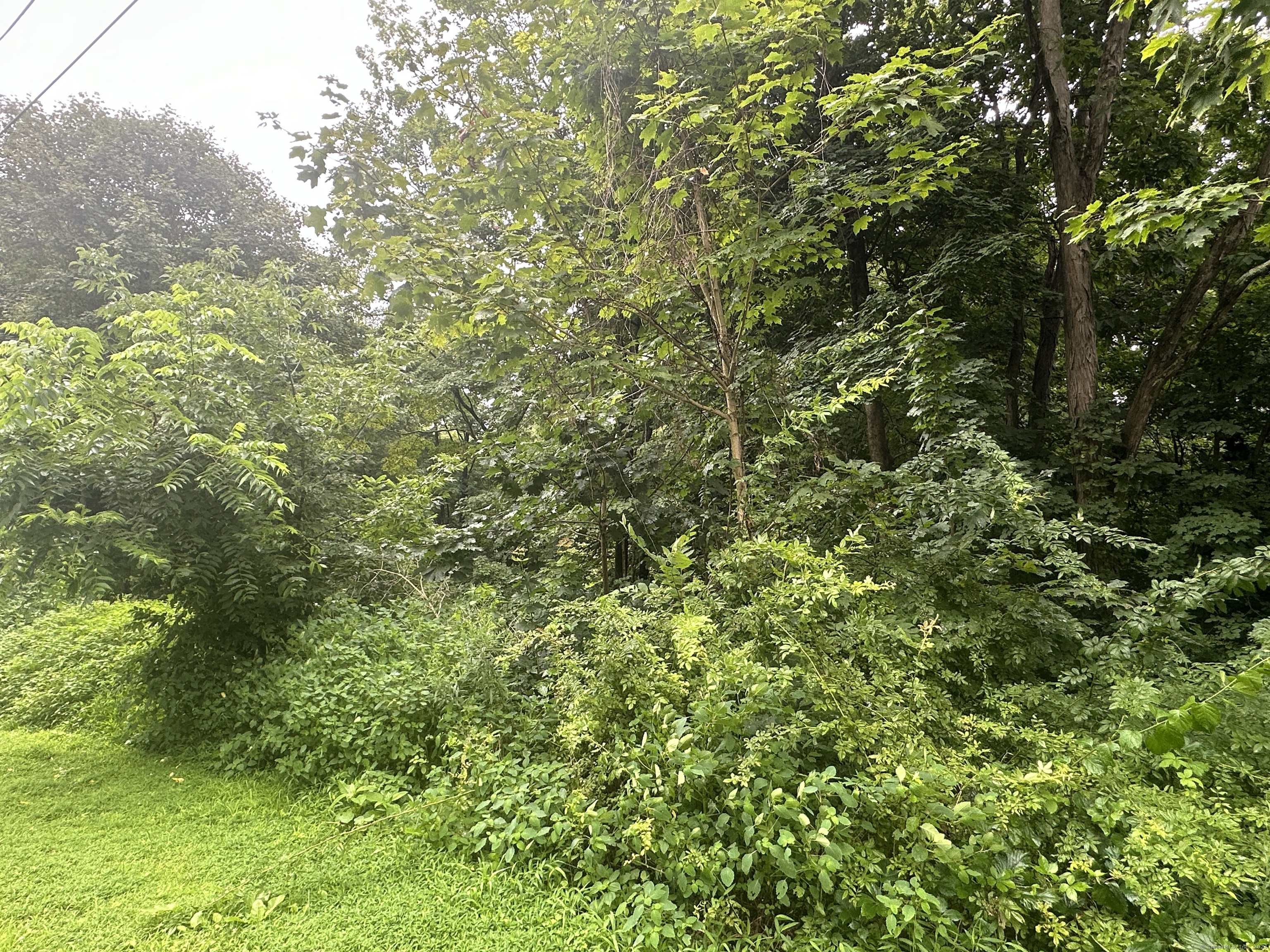 10 Railroad Avenue