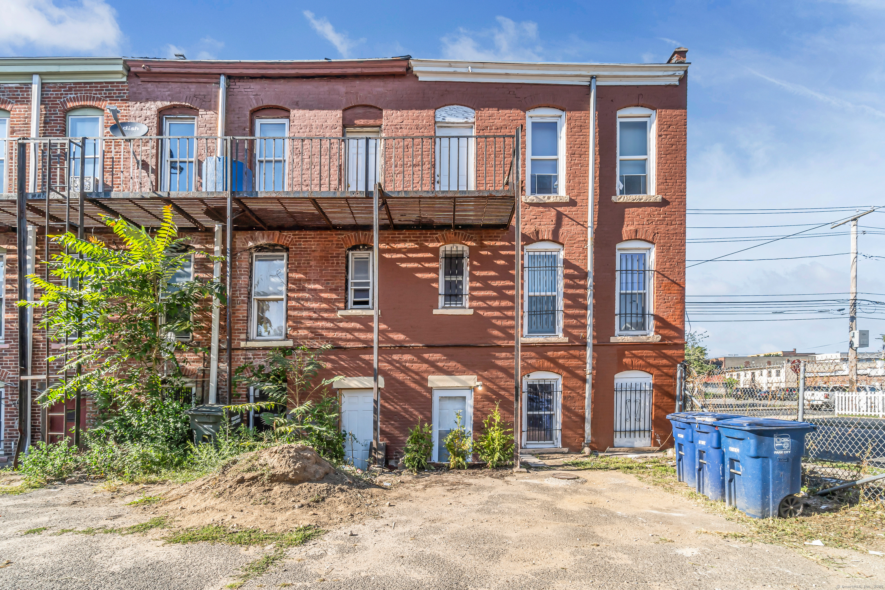 386 Barnum Avenue