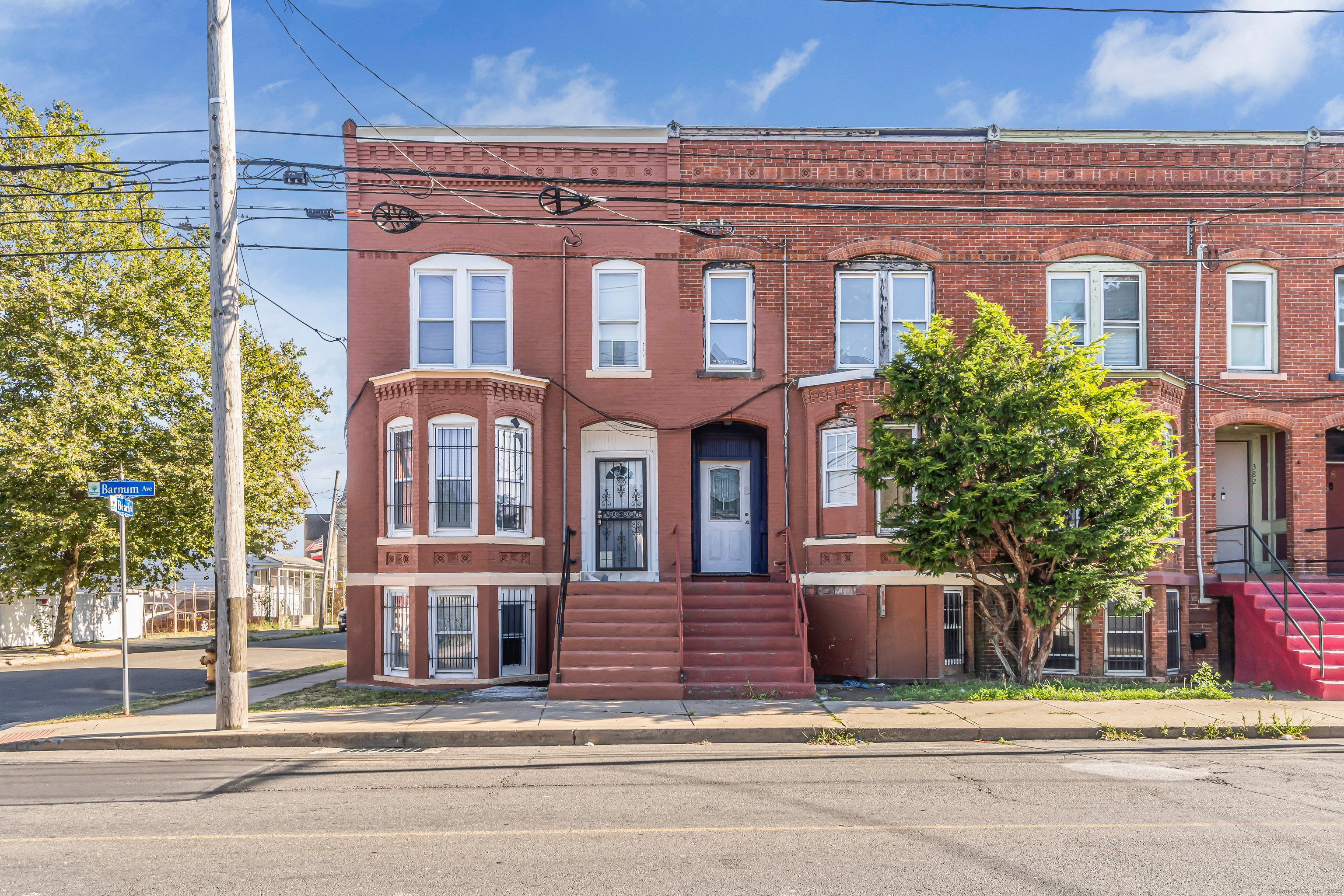 386 Barnum Avenue