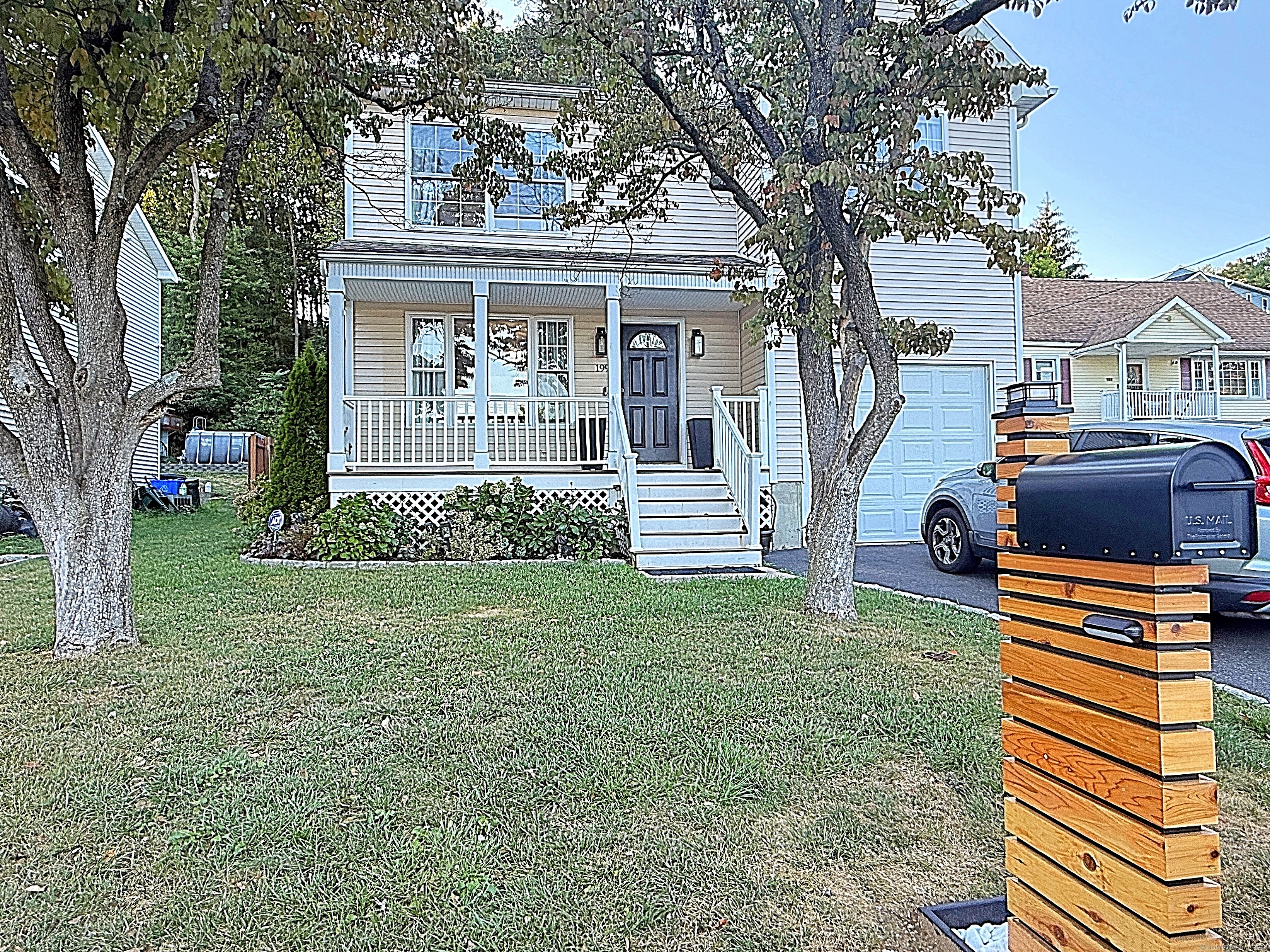 199 Lakeview Avenue