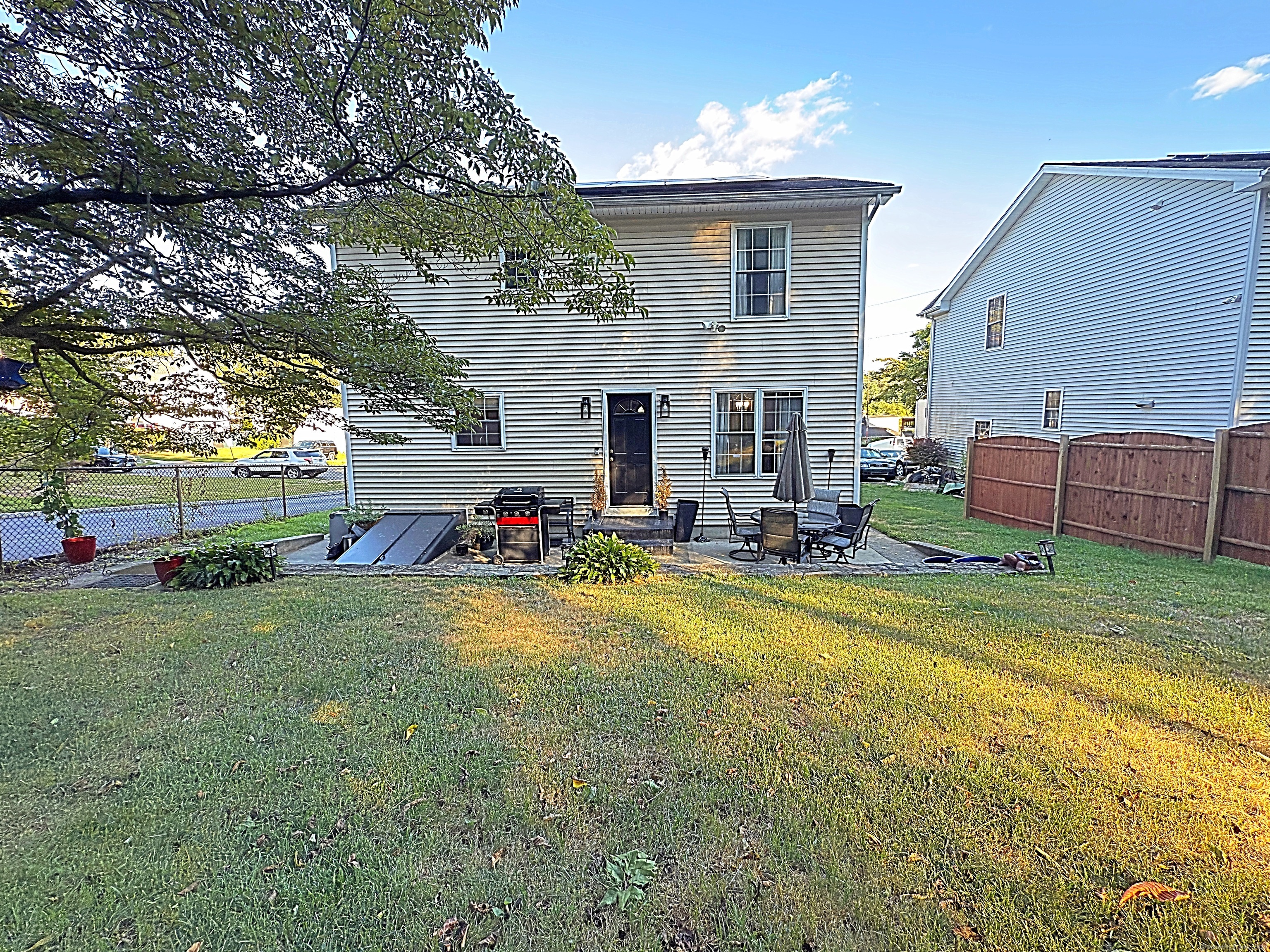 199 Lakeview Avenue
