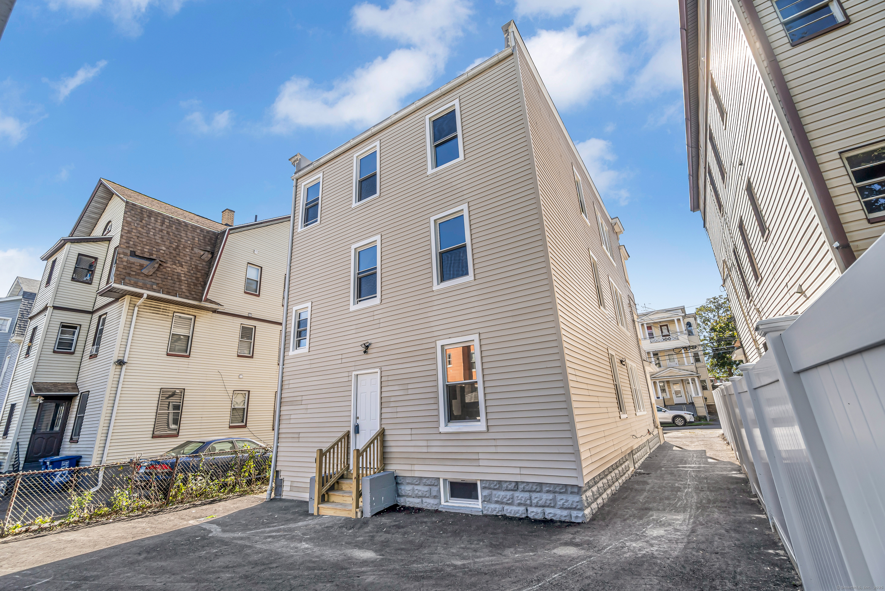 82 Waldorf Avenue