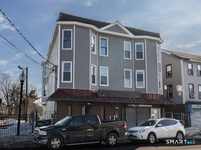 1322 Stratford Avenue