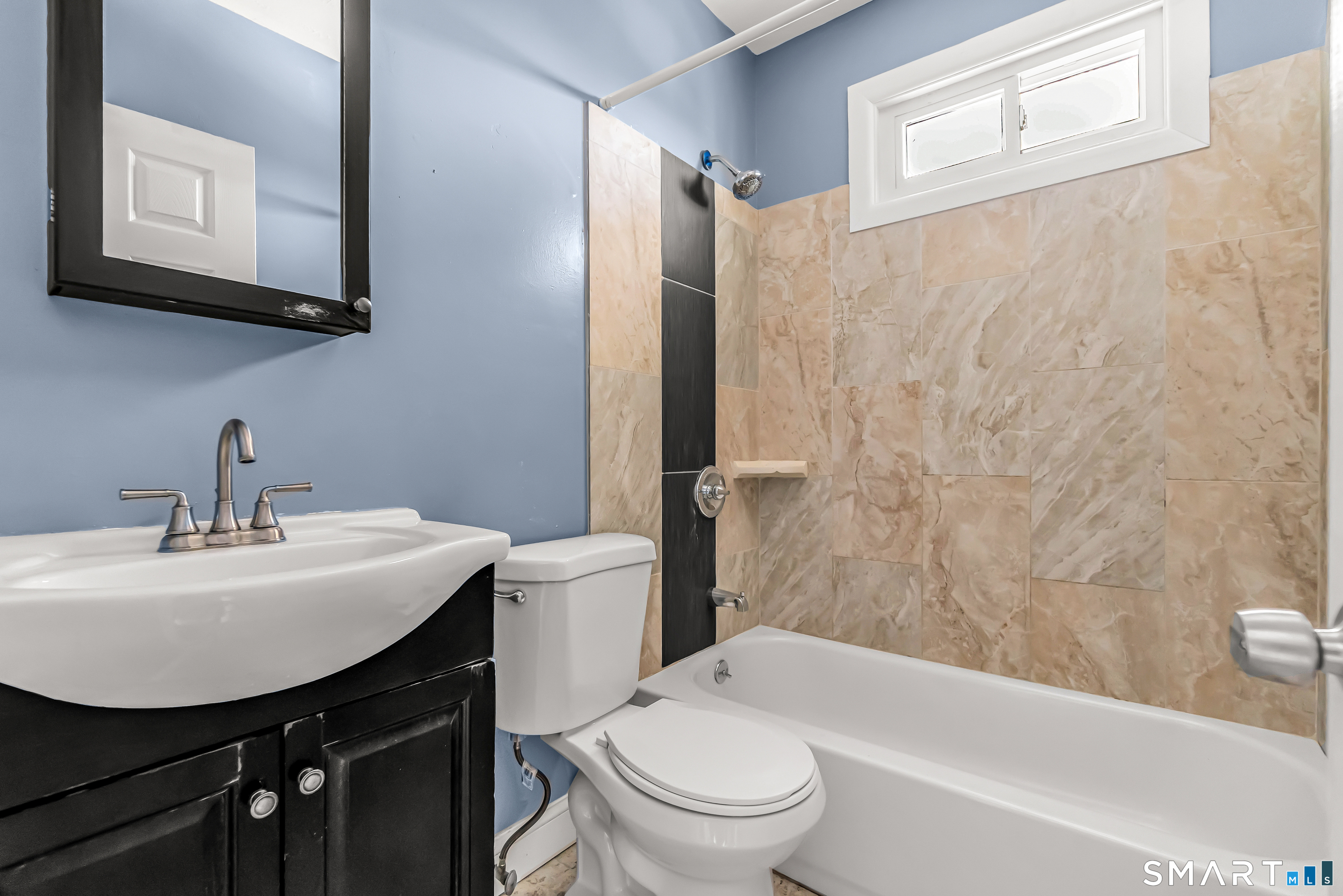 1322 Stratford Avenue