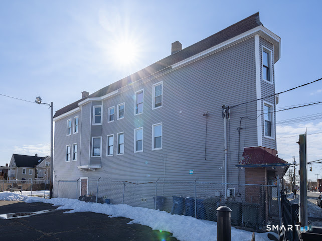 1322 Stratford Avenue