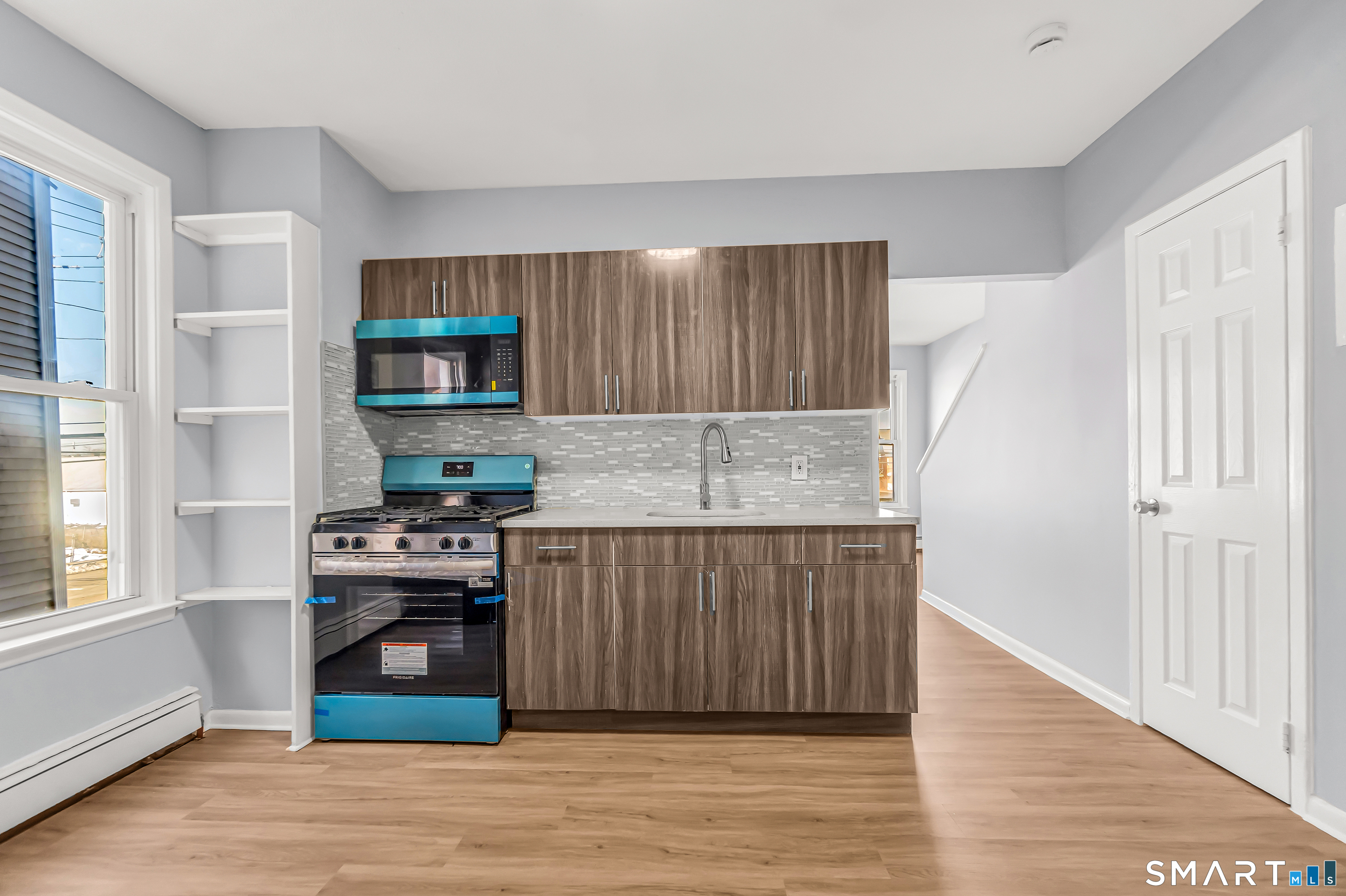 1322 Stratford Avenue