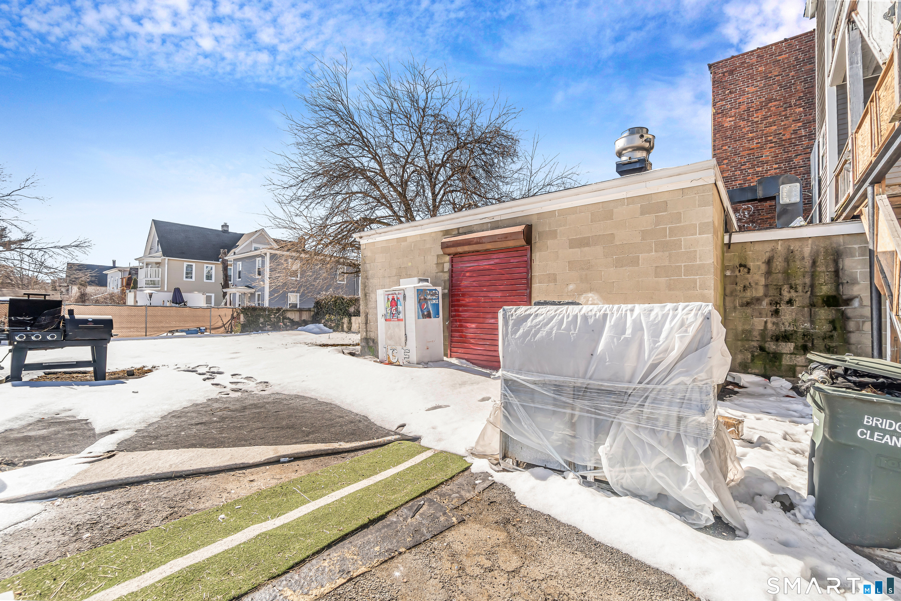 1322 Stratford Avenue