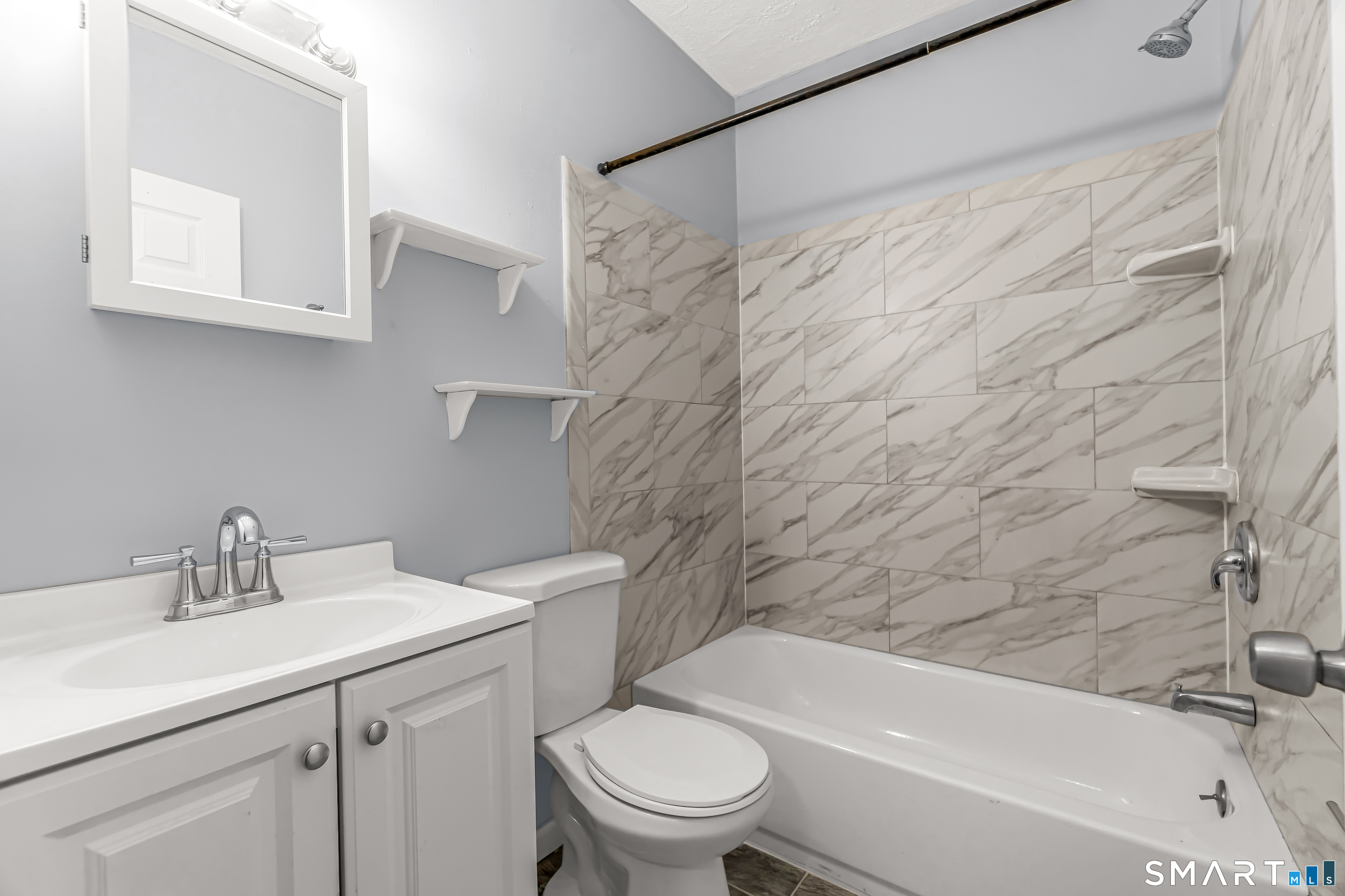 1322 Stratford Avenue