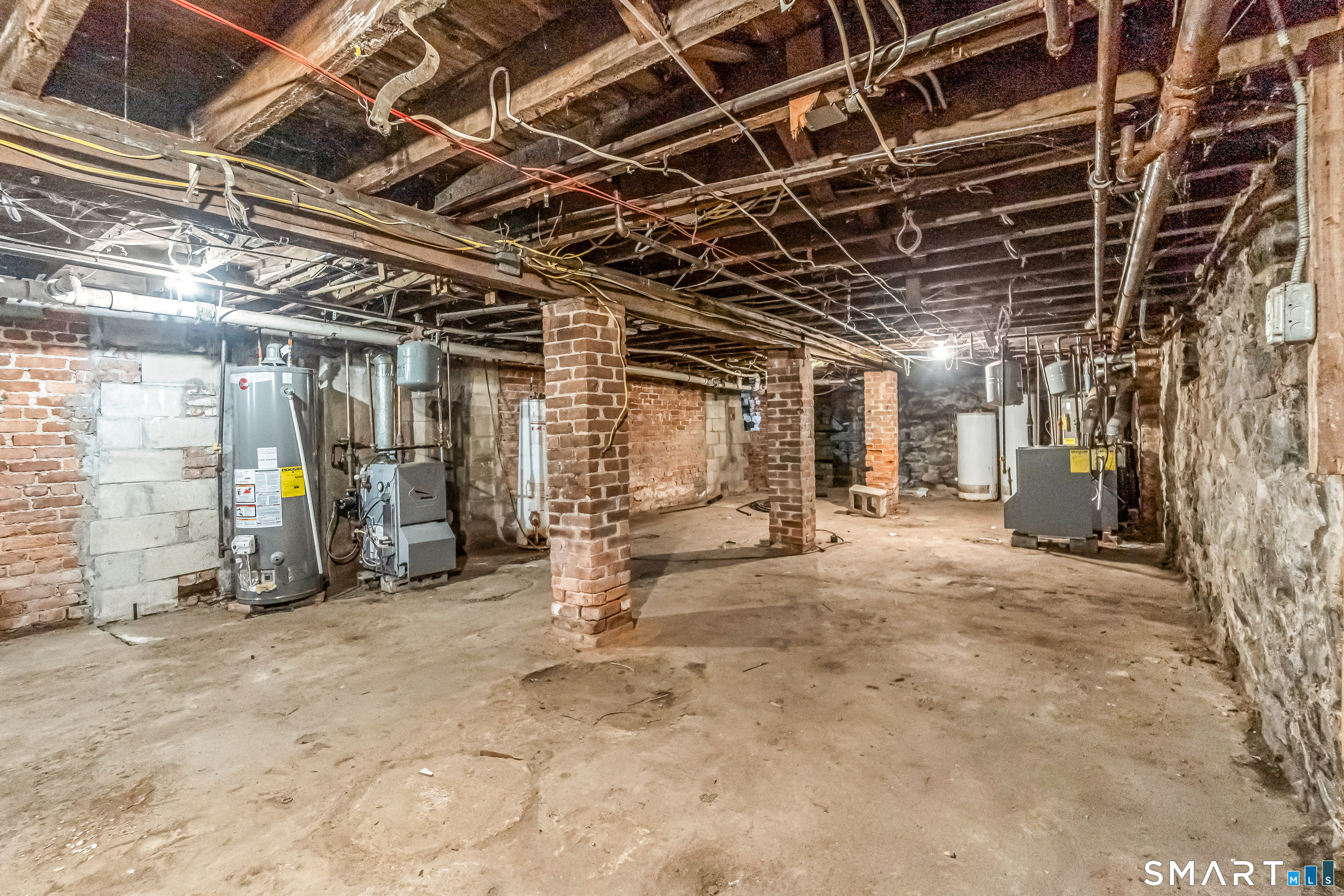 1322 Stratford Avenue