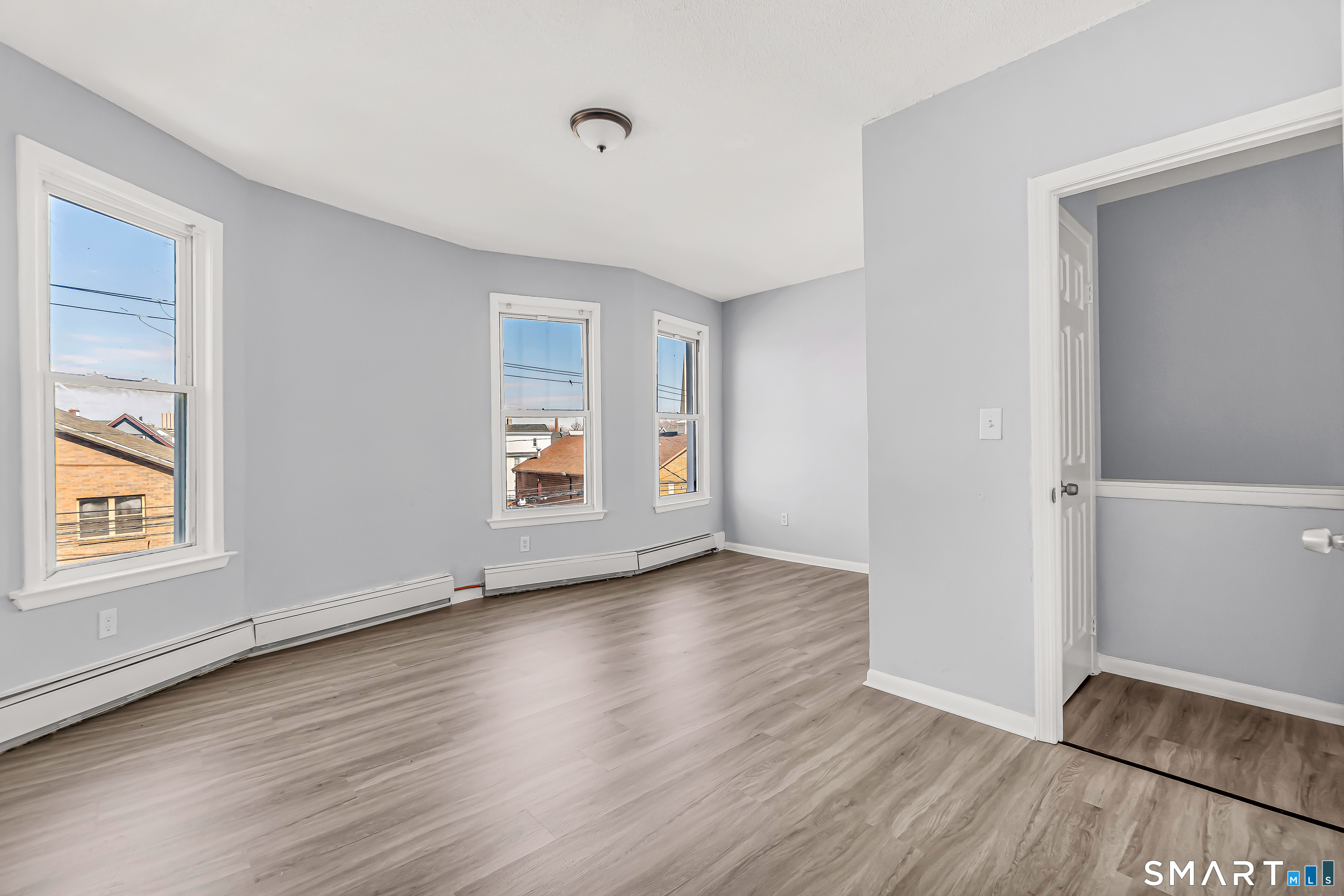 1322 Stratford Avenue