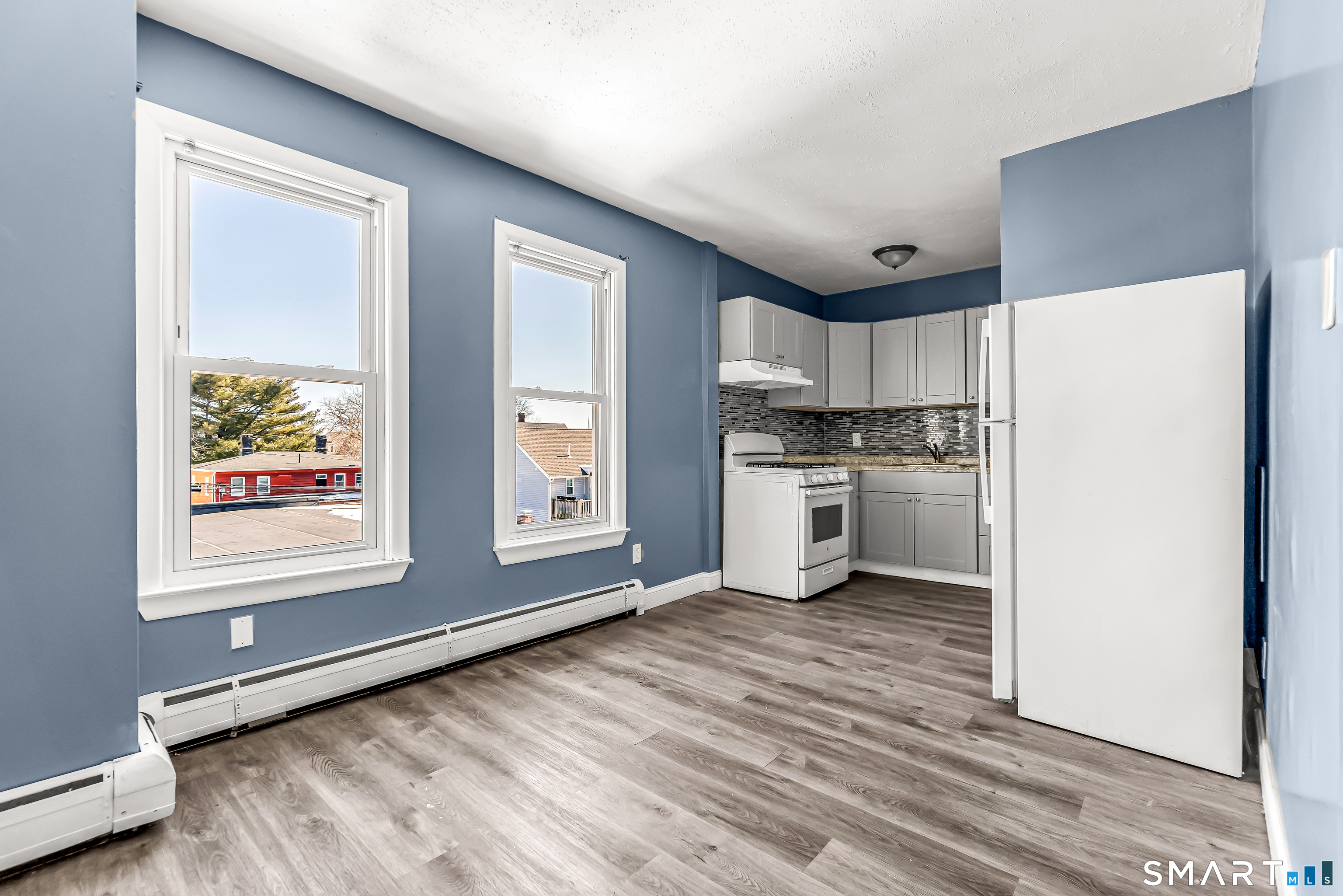 1322 Stratford Avenue