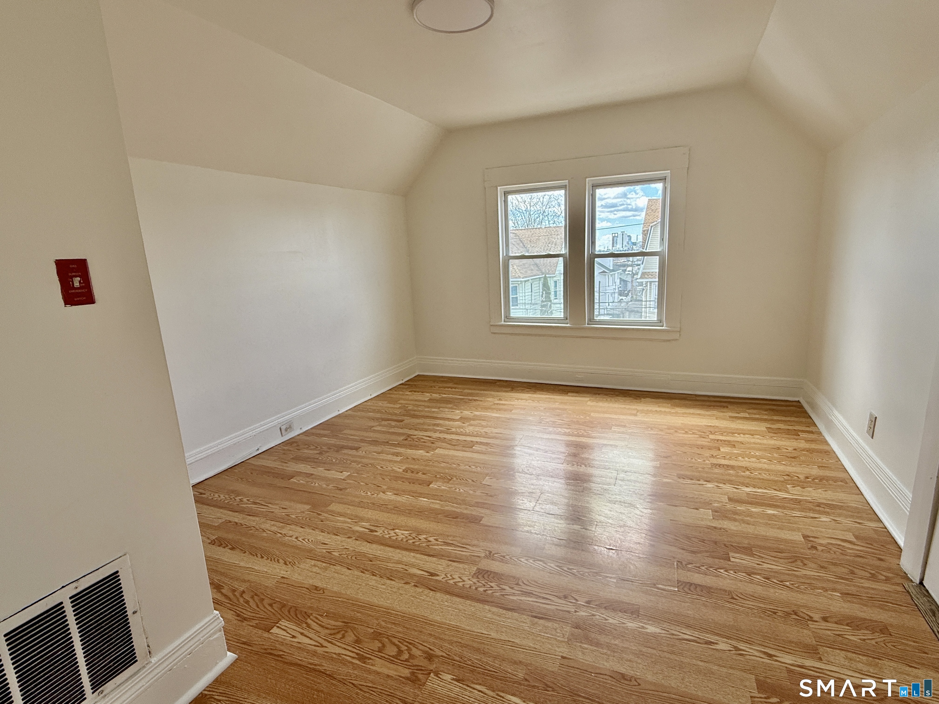 202 Sixth Street 3rd Fl