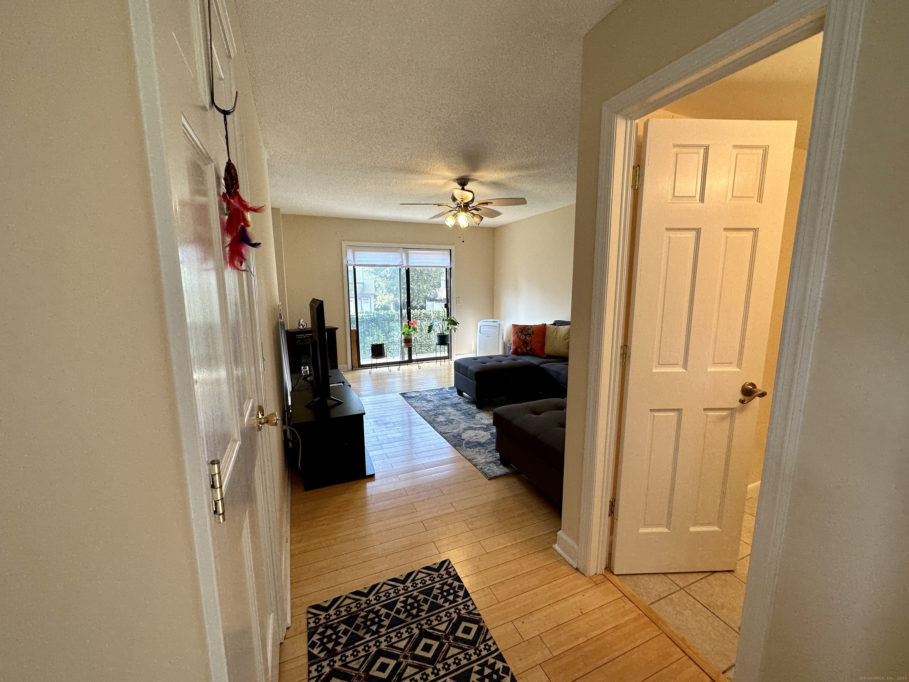15 Crest Street B13
