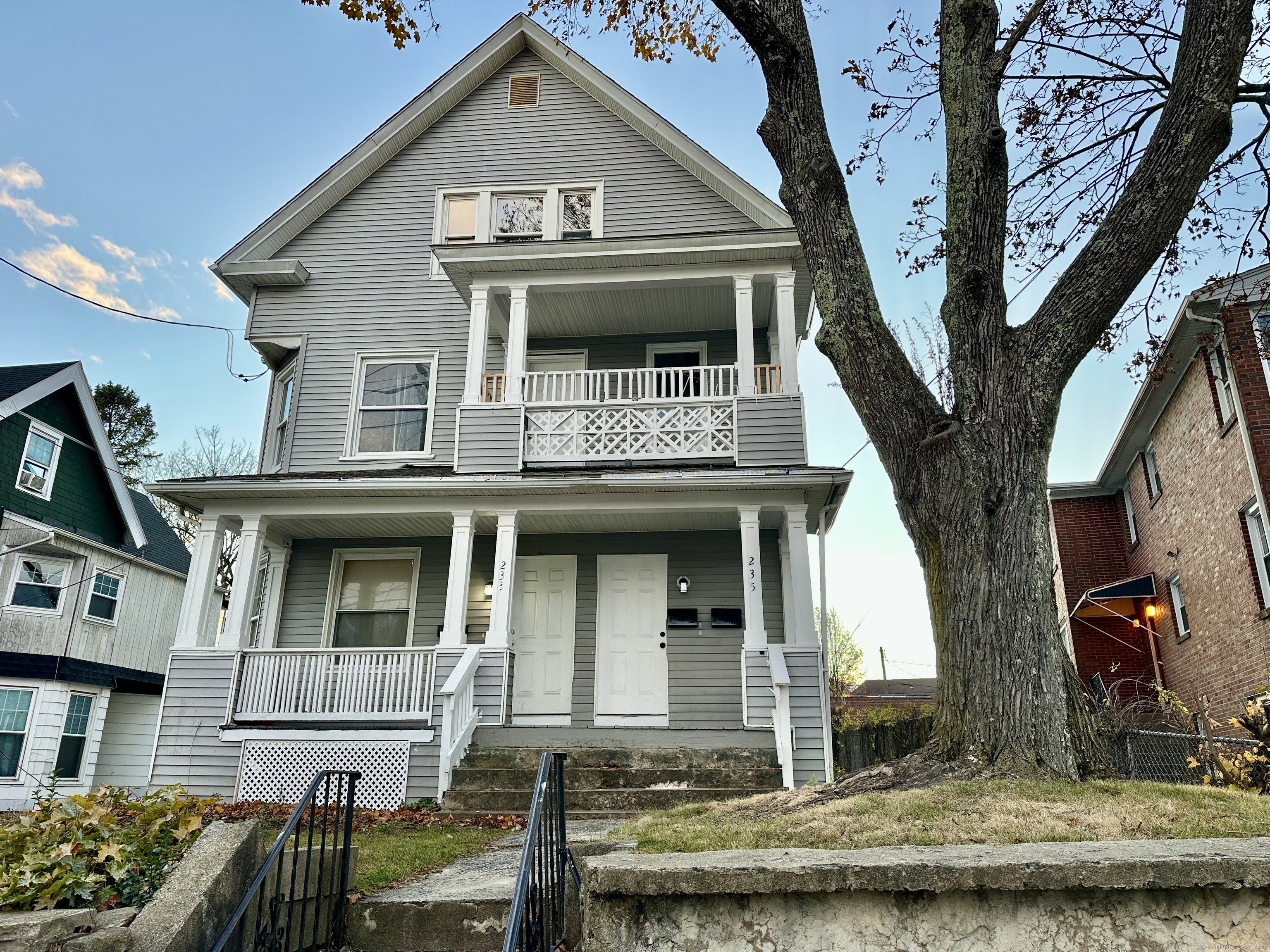233 Cooke Street #3