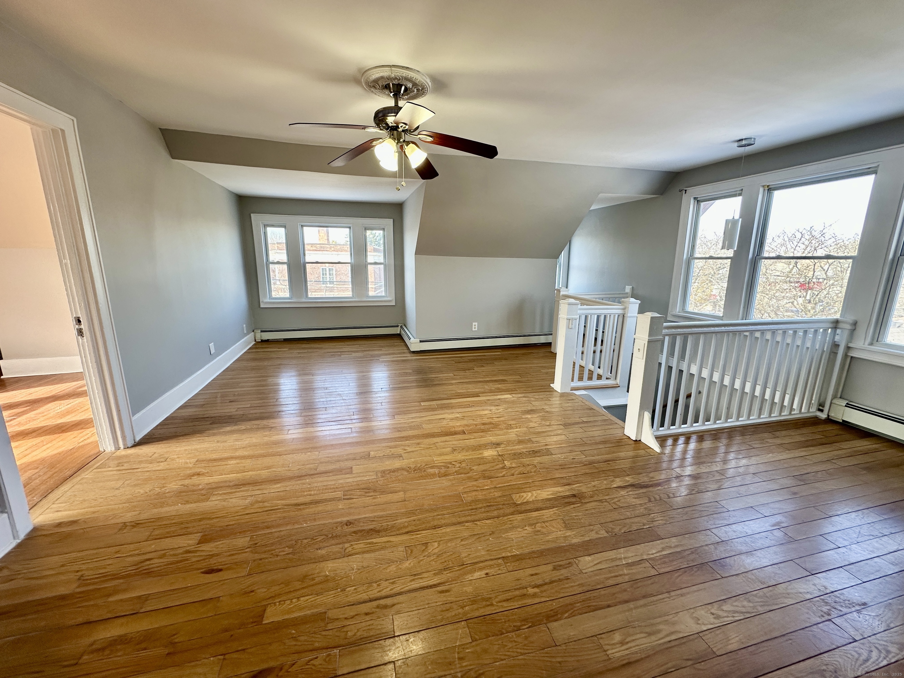 2683 Fairfield Avenue 3rd Fl