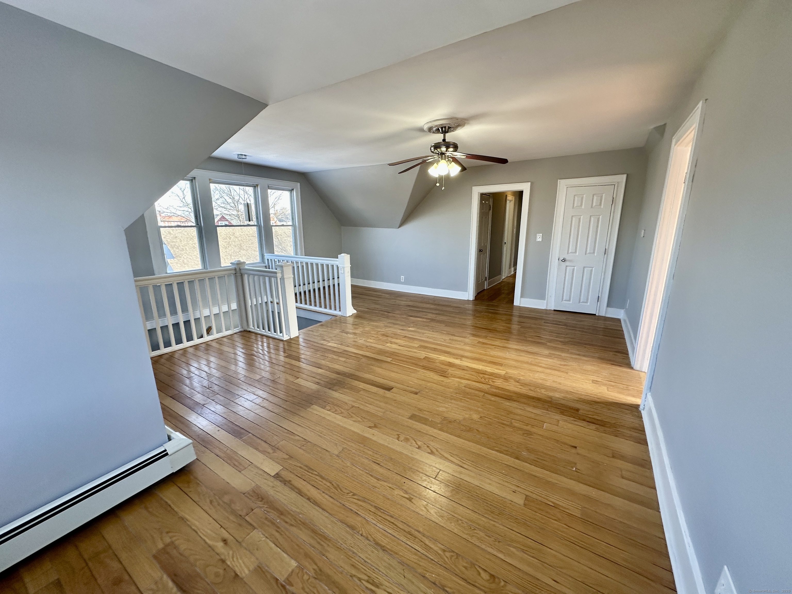 2683 Fairfield Avenue 3rd Fl