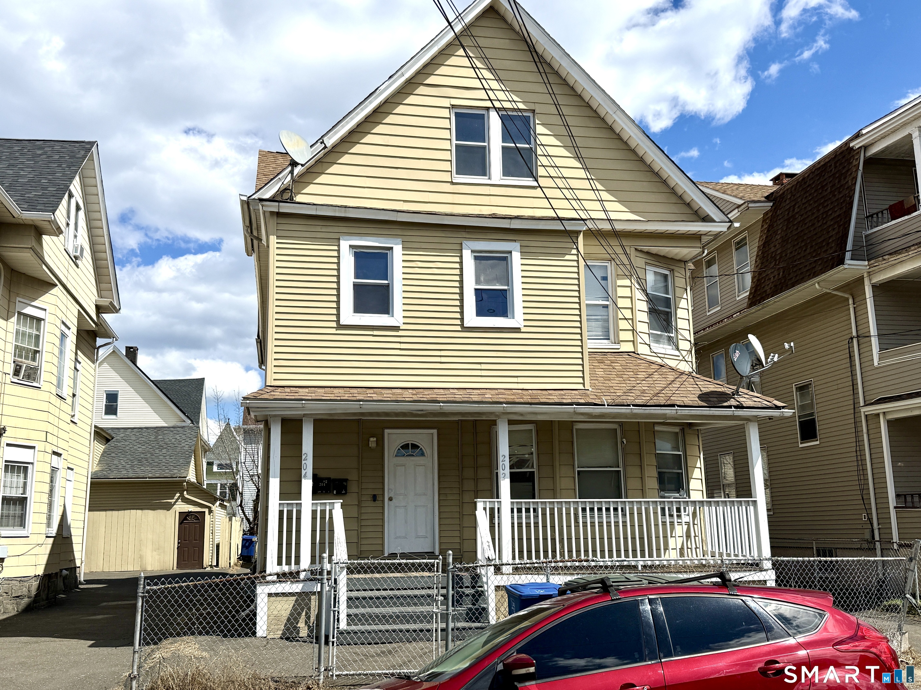 202 Sixth Street Unit: 1st Fl