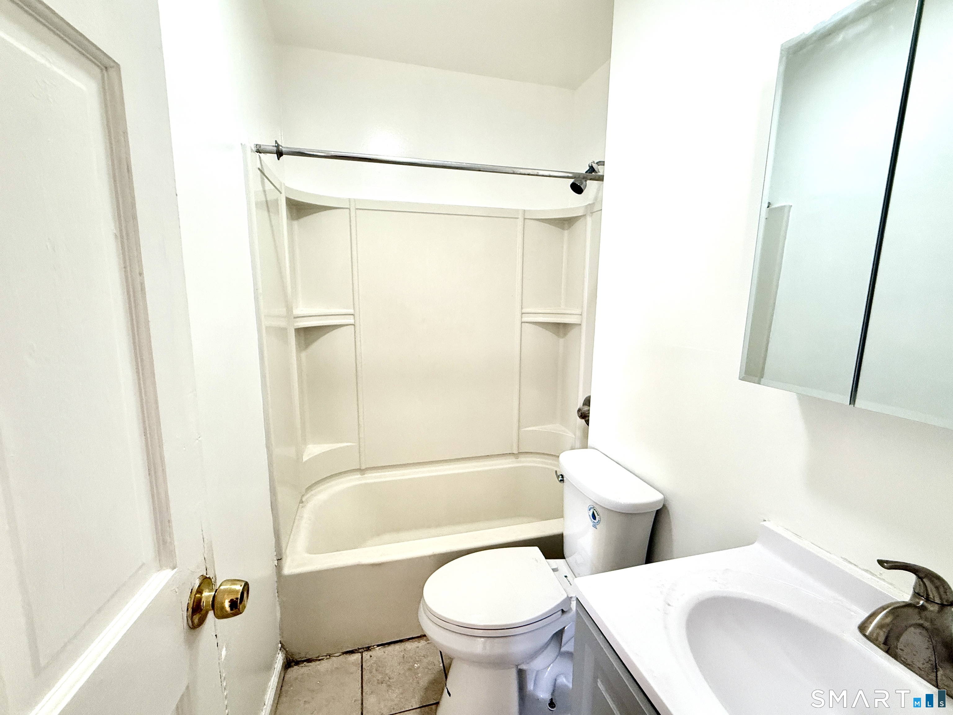 202 Sixth Street Unit: 1st Fl