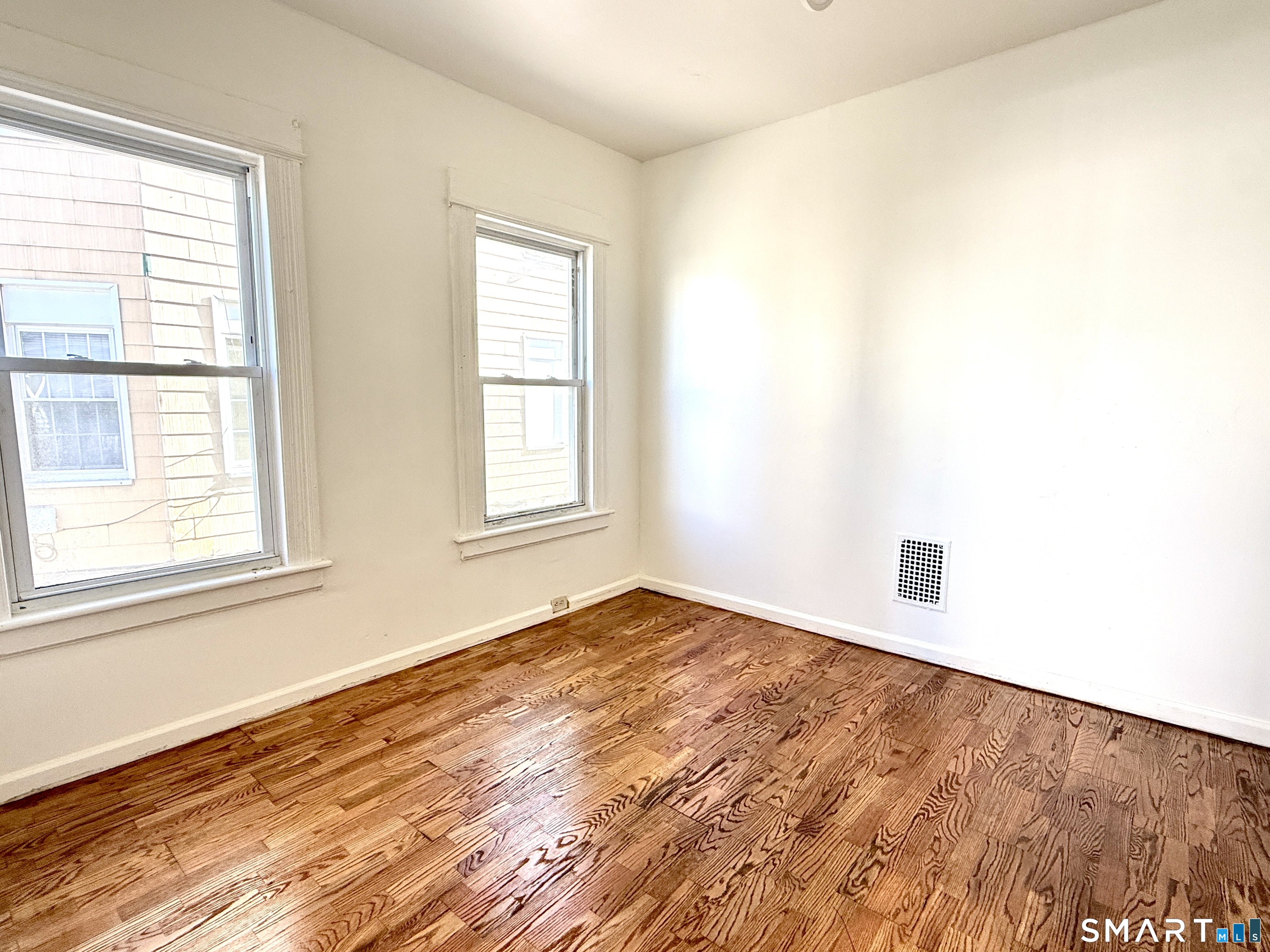 202 Sixth Street Unit: 1st Fl