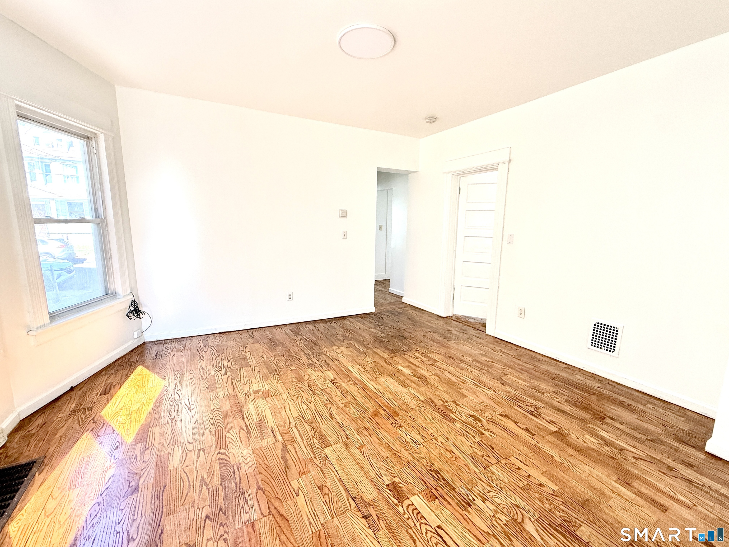 202 Sixth Street Unit: 1st Fl
