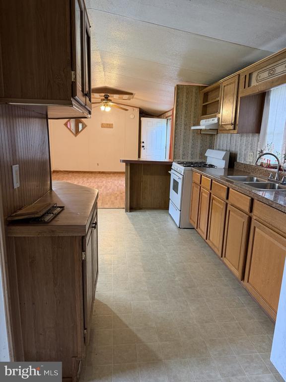1679 S STATE STREET Unit: A-17
