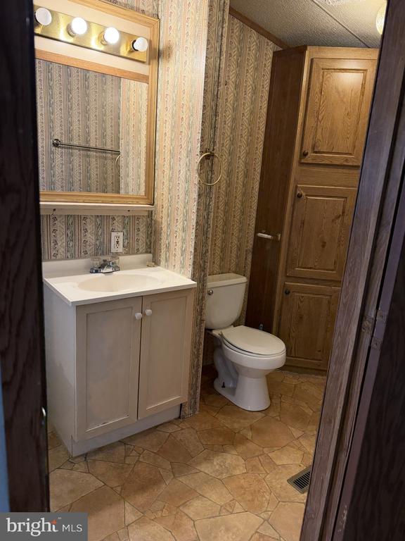 1679 S STATE STREET Unit: A-17