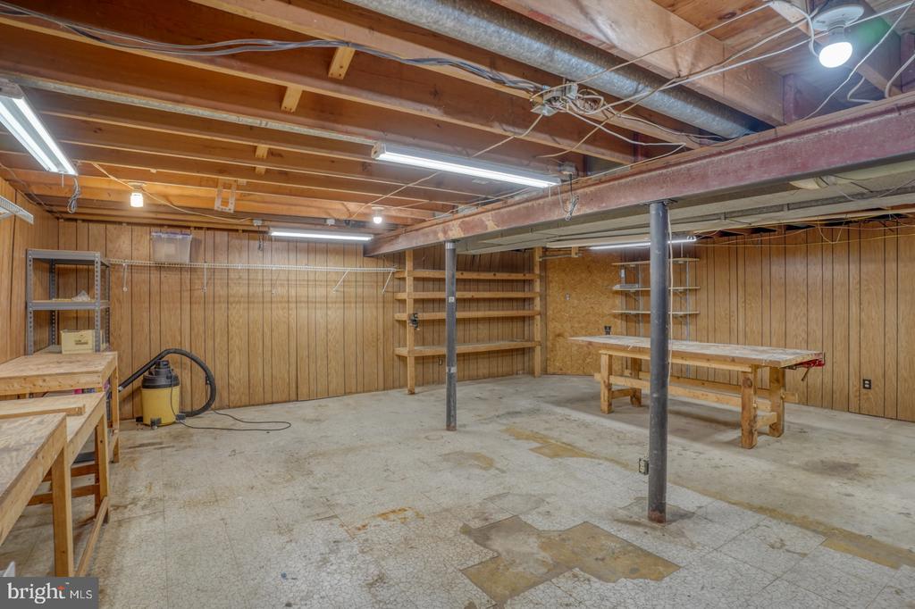 110 LAYTON DRIVE