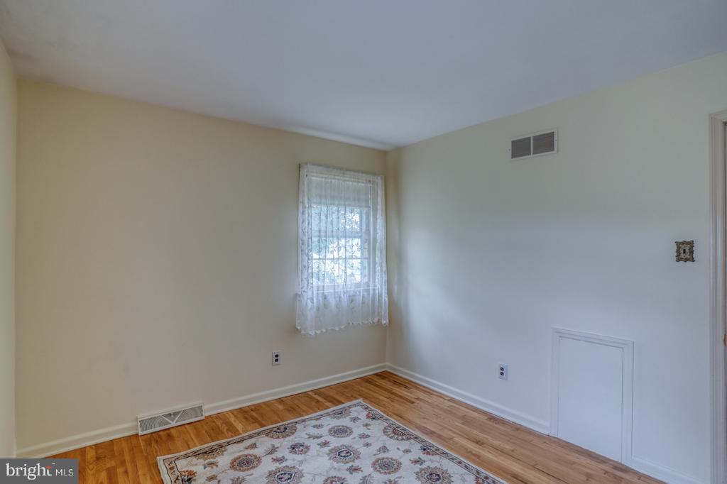110 LAYTON DRIVE