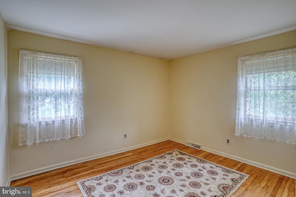 110 LAYTON DRIVE