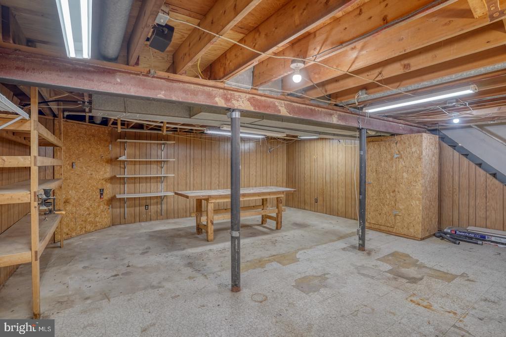 110 LAYTON DRIVE