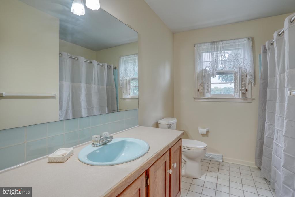 110 LAYTON DRIVE