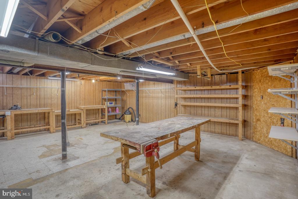 110 LAYTON DRIVE