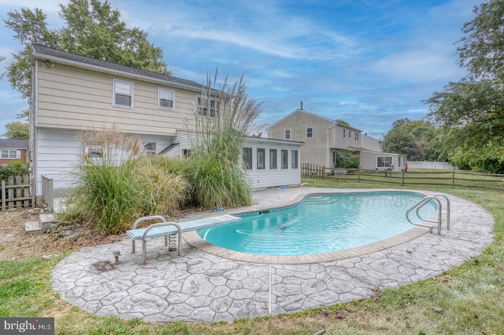 110 LAYTON DRIVE