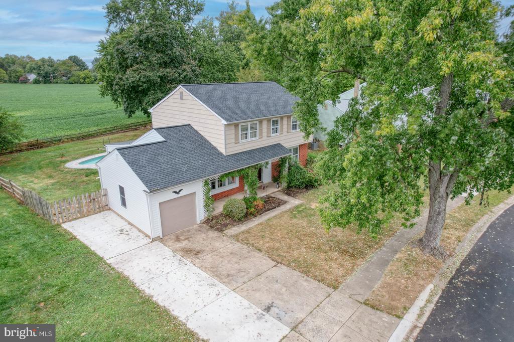 110 LAYTON DRIVE