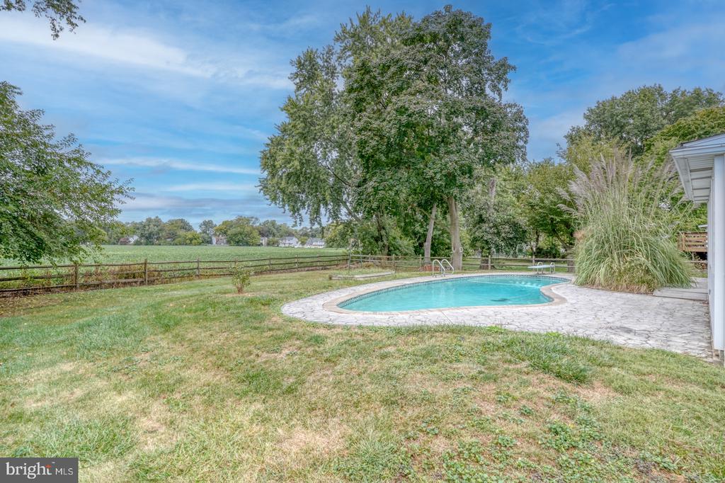 110 LAYTON DRIVE