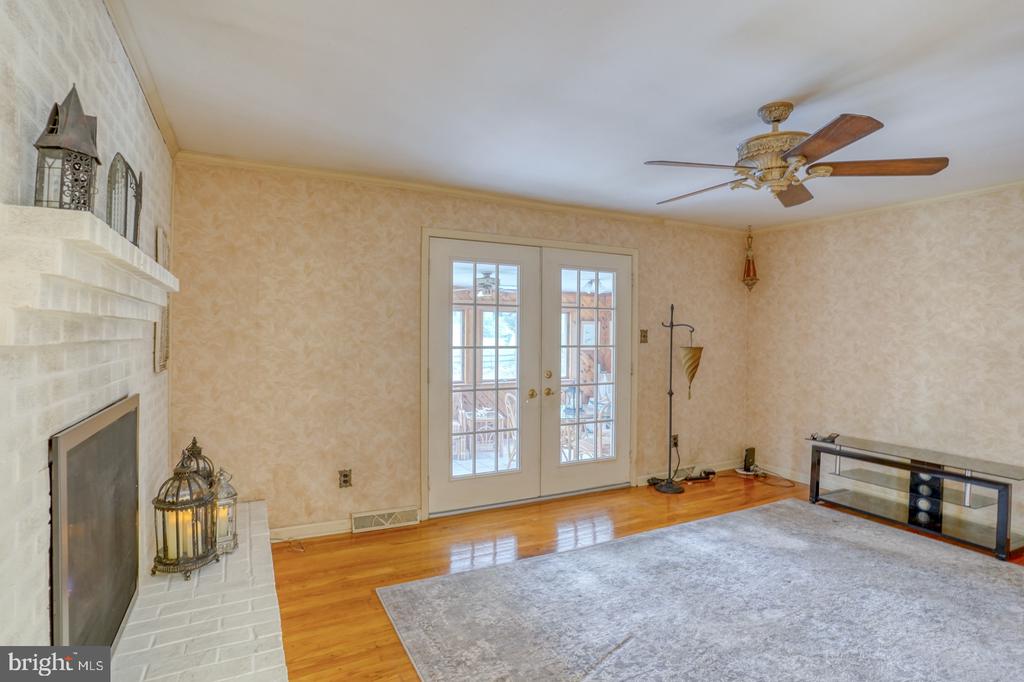 110 LAYTON DRIVE