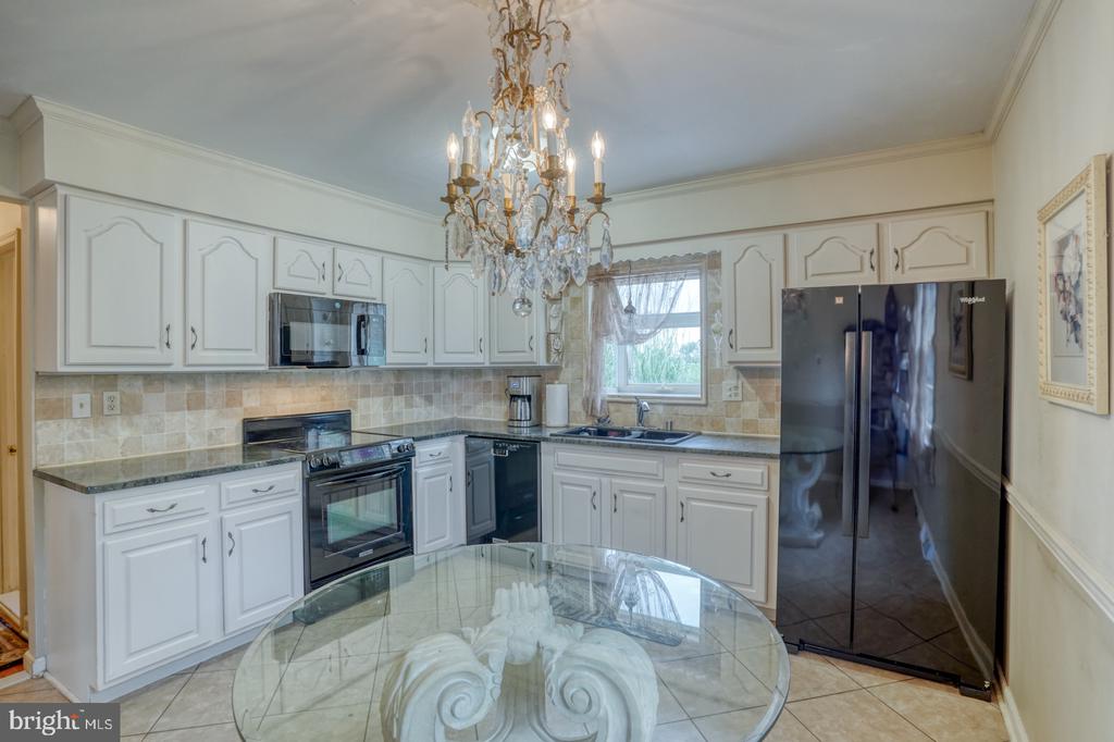 110 LAYTON DRIVE