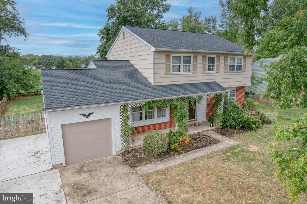 110 LAYTON DRIVE
