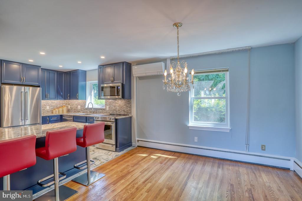 405 N LYNN DRIVE